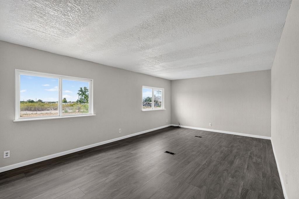 91 Sun Valley Road Tularosa, NM 88352 - Photo 20 of 58 Gallery Image 20