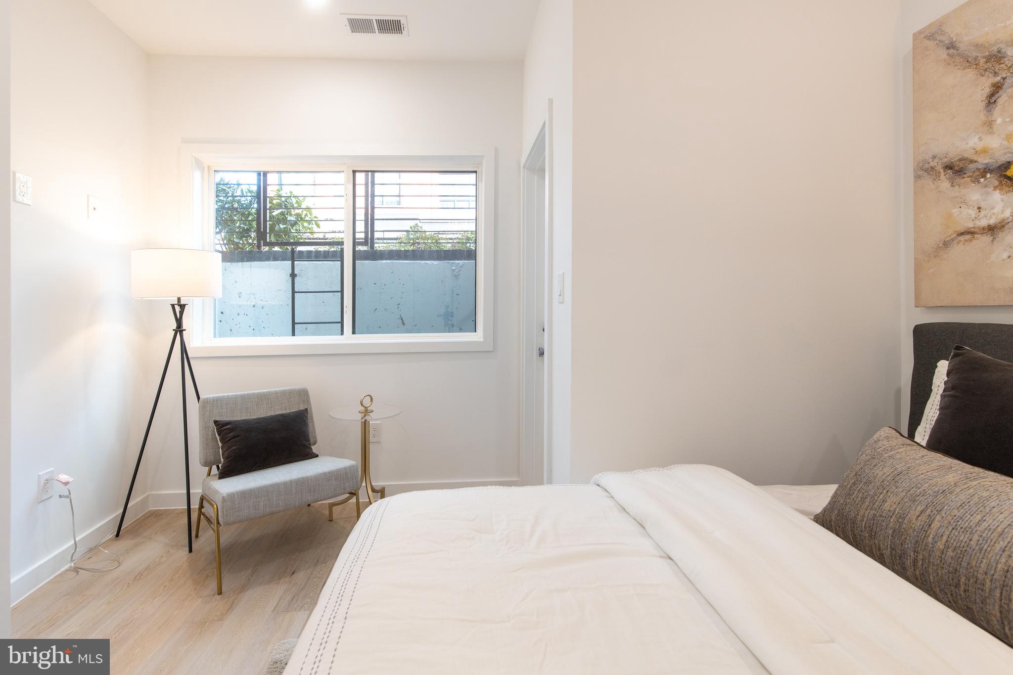 810 13th Street Northeast, Unit B Washington, DC 20002 - Photo 12 of 20