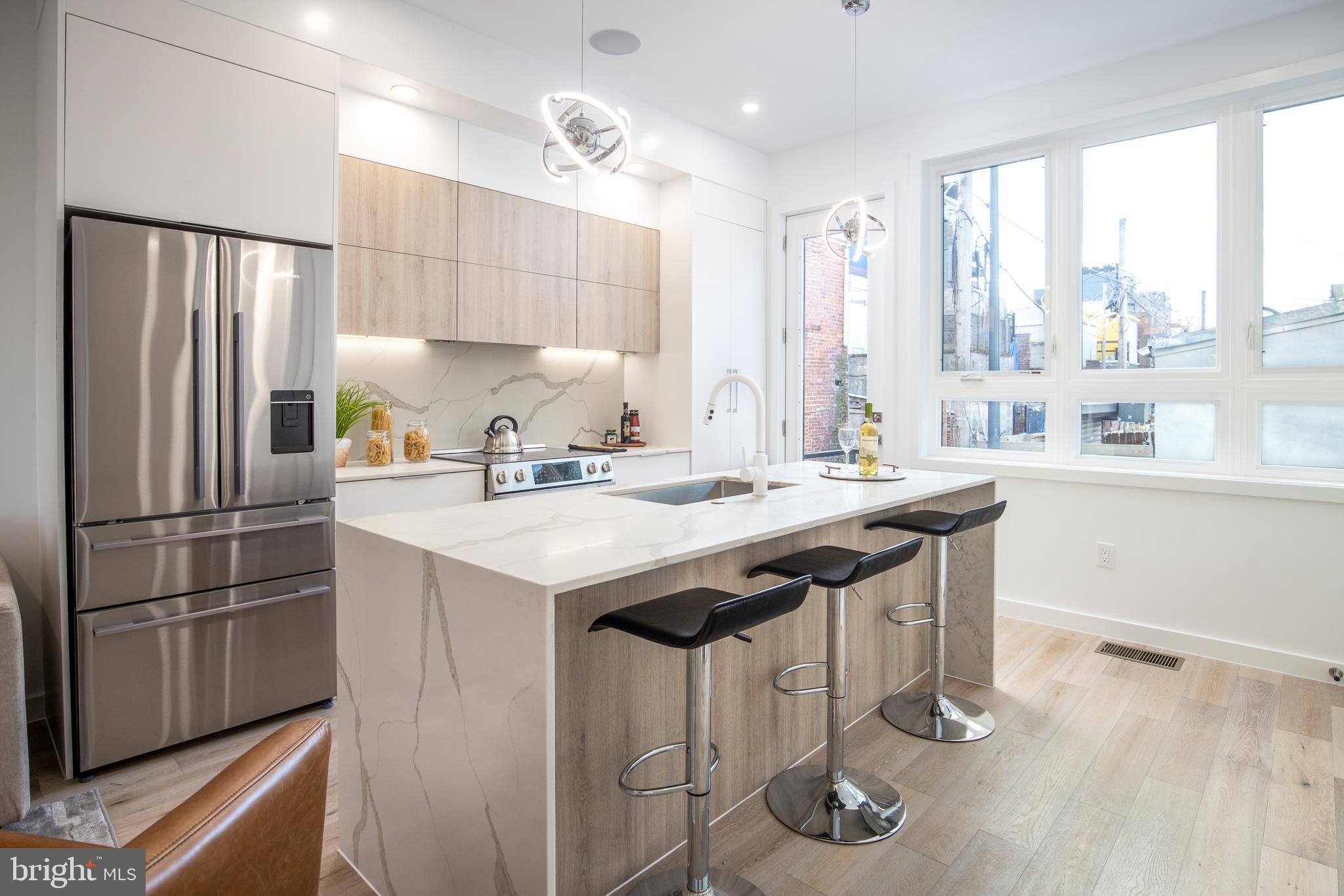 810 13th Street Northeast, Unit B Washington, DC 20002 - Photo 6 of 20