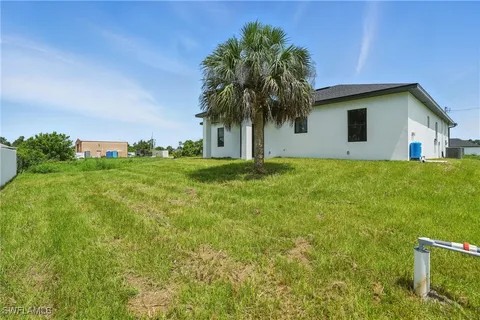 $339,900 | 472 Rajah Street, Lehigh Acres, FL 33974
