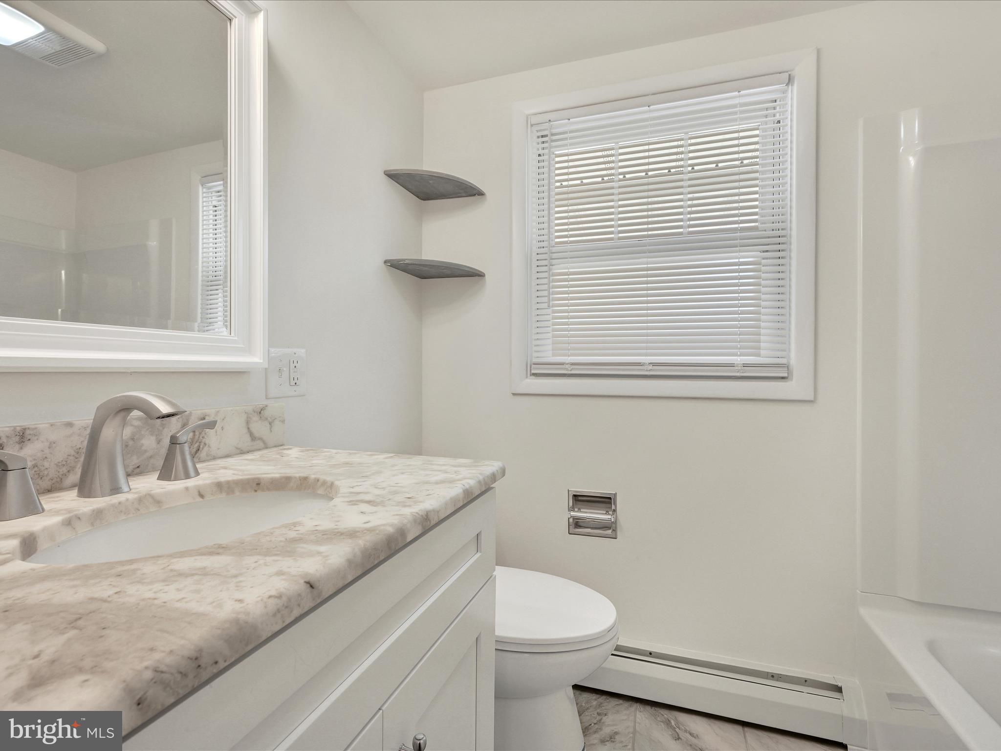 924 High Boulevard Reading, PA 19607 - Photo 20 of 33 Bathroom
