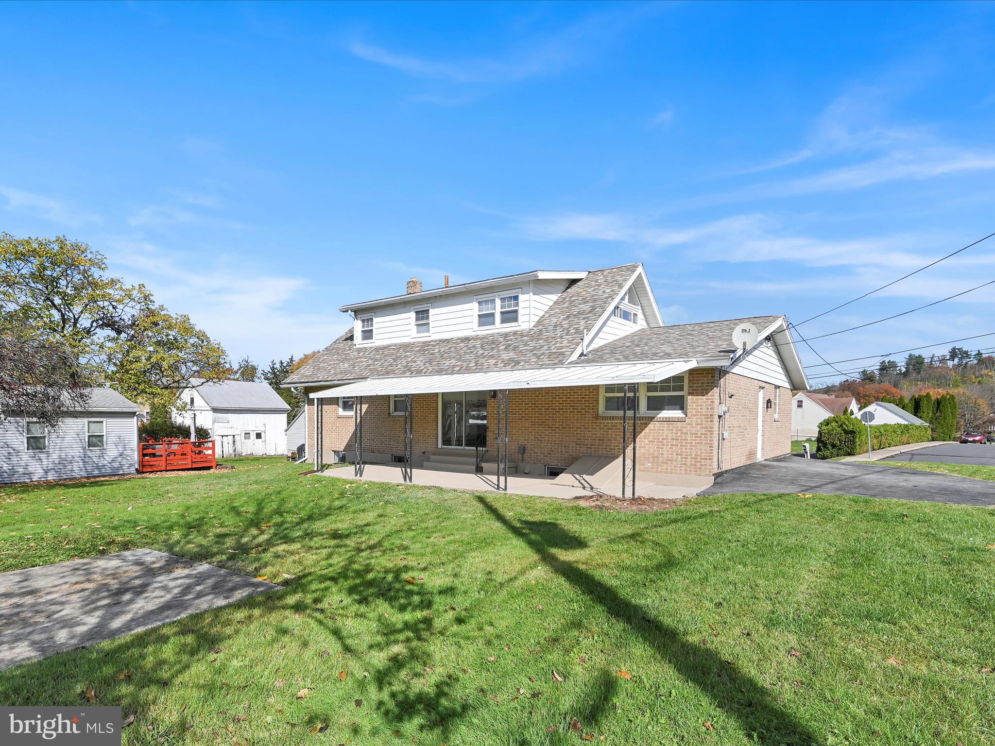 924 High Boulevard Reading, PA 19607 - Photo 29 of 33 Rear
