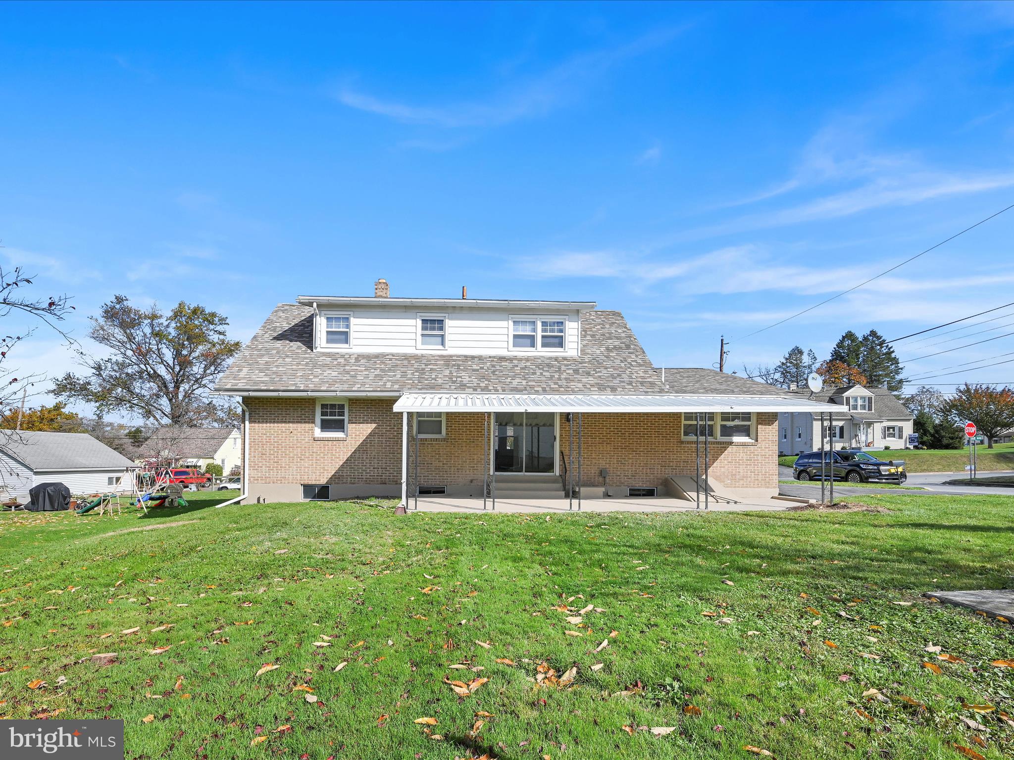 924 High Boulevard Reading, PA 19607 - Photo 30 of 33 Rear