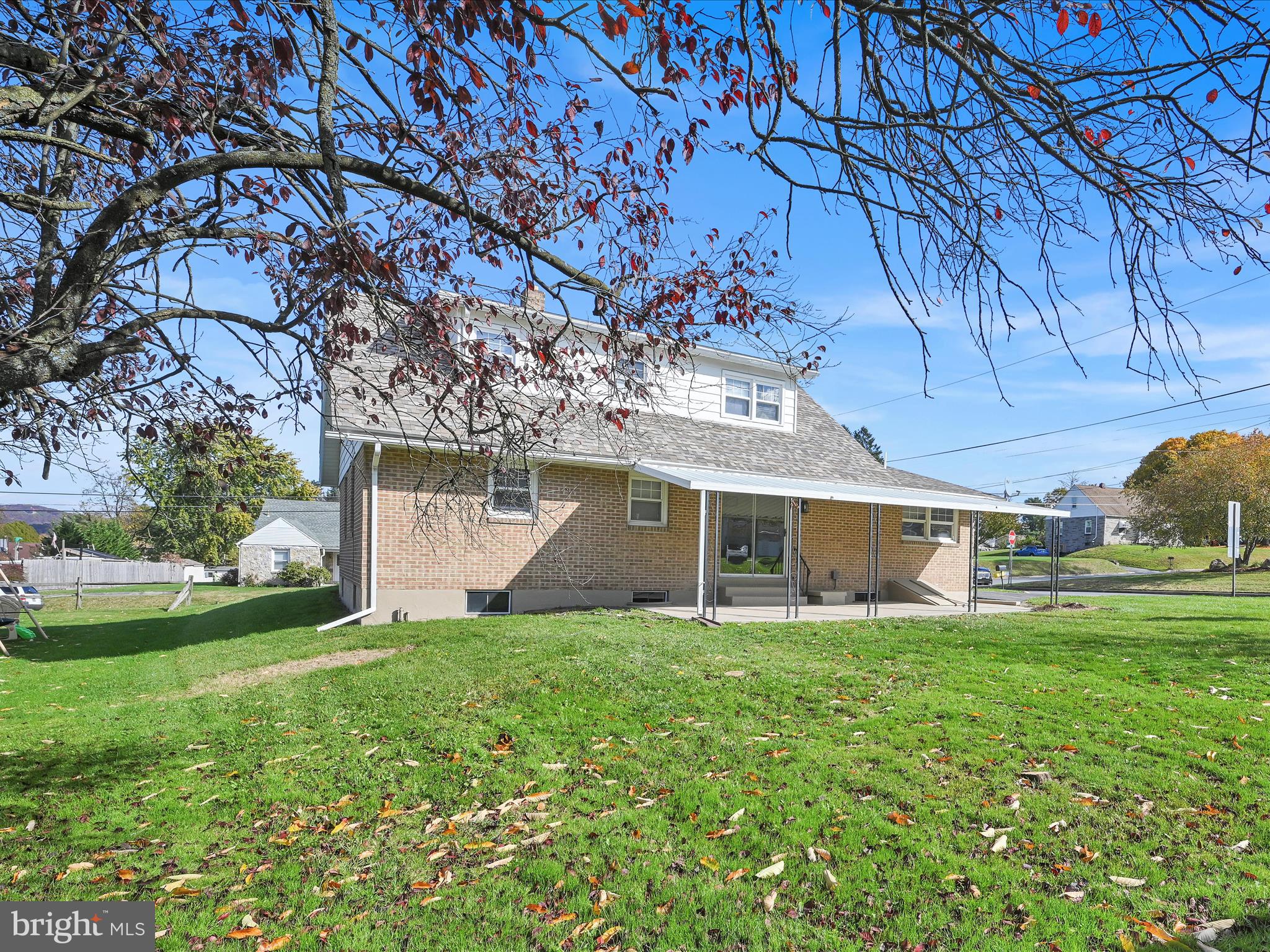 924 High Boulevard Reading, PA 19607 - Photo 31 of 33 Rear