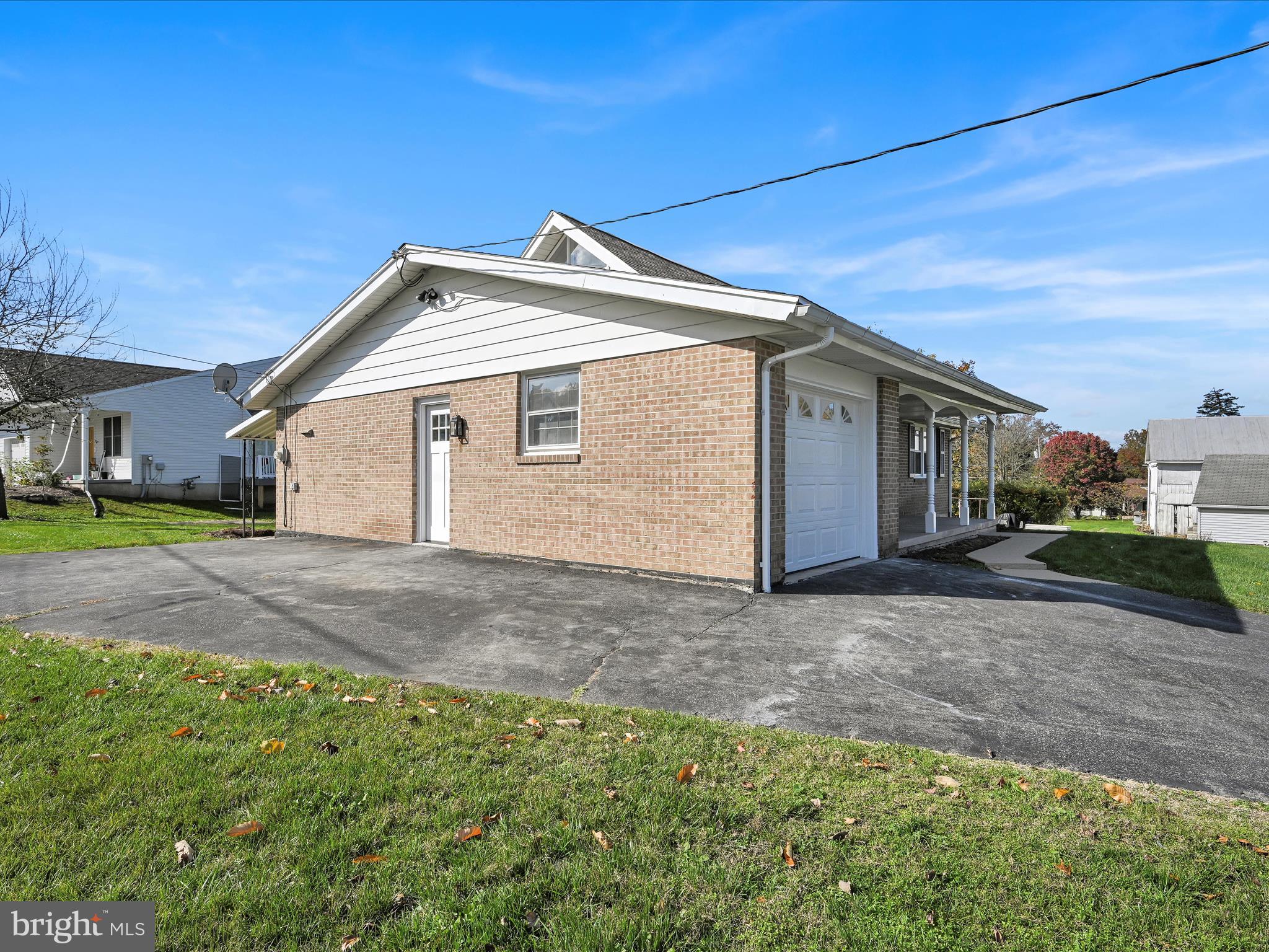 924 High Boulevard Reading, PA 19607 - Photo 33 of 33 Side