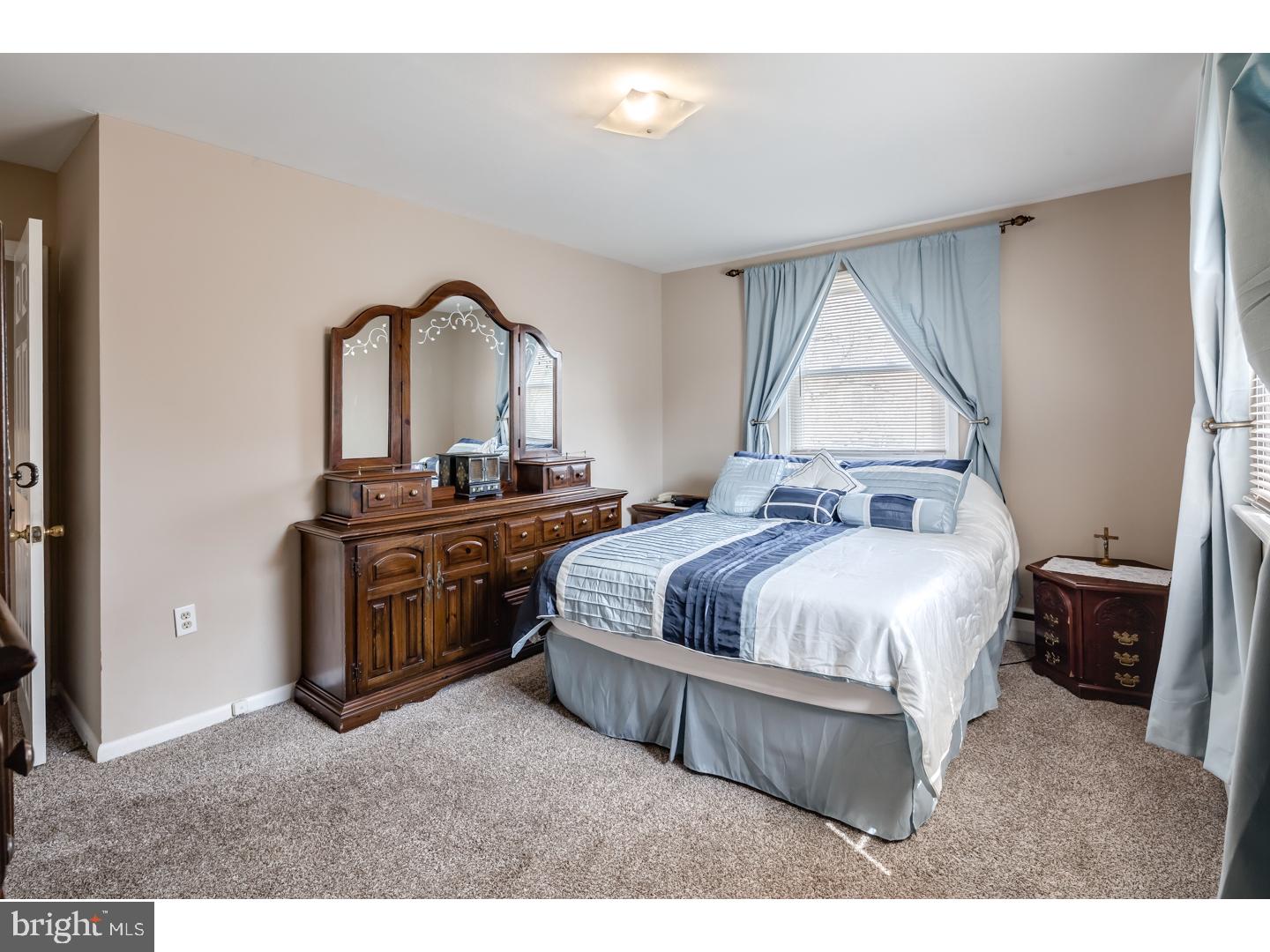 10121 Proctor Road Philadelphia, PA 19116 - Photo 17 of 23 Gallery Image 17