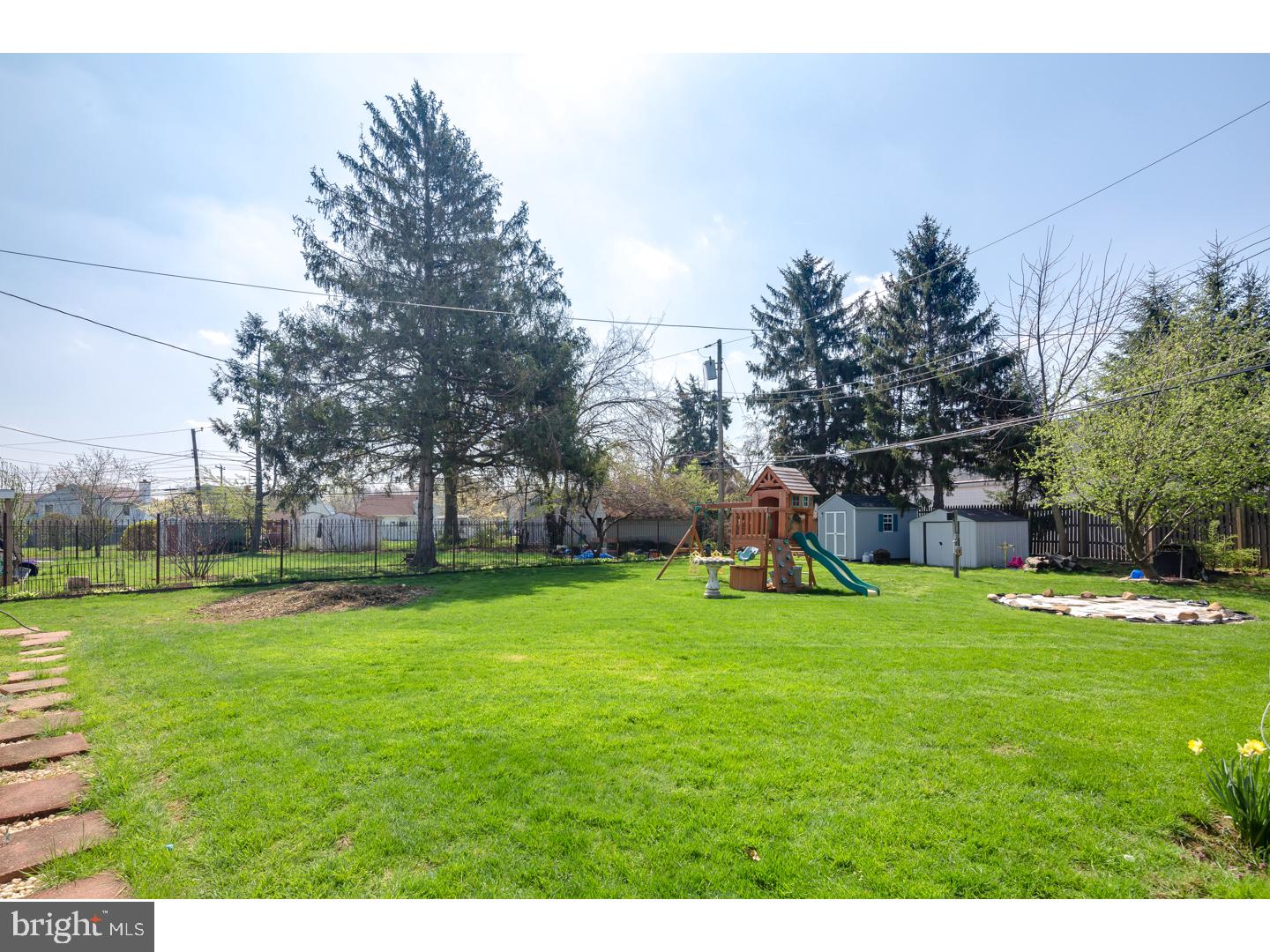 10121 Proctor Road Philadelphia, PA 19116 - Photo 4 of 23 Gallery Image 4