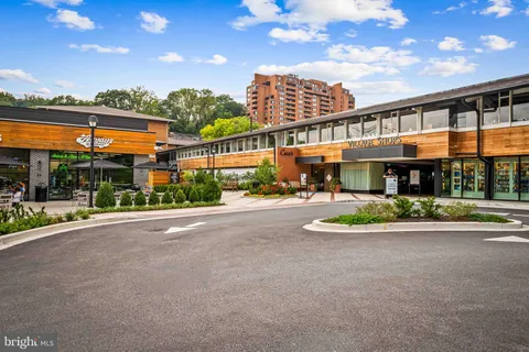 $389,000 | 111 Hamlet Hill Road, Unit 406, Baltimore, MD 21210