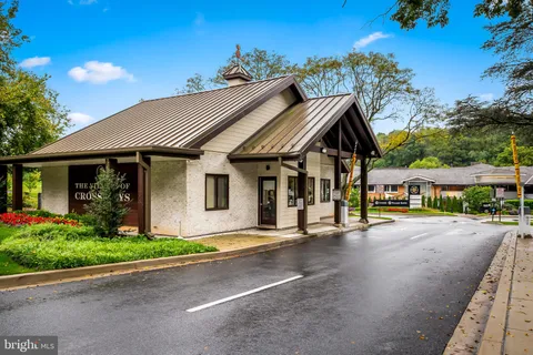 $389,000 | 111 Hamlet Hill Road, Unit 406, Baltimore, MD 21210