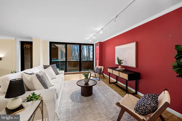 $389,000 | 111 Hamlet Hill Road, Unit 406, Baltimore, MD 21210