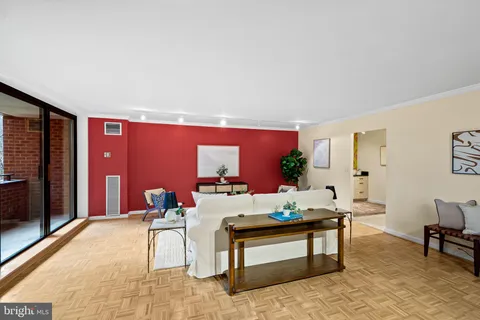 $389,000 | 111 Hamlet Hill Road, Unit 406, Baltimore, MD 21210