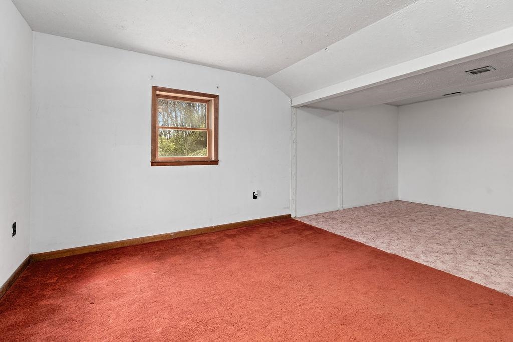 2051 Mt Torrey Road Lyndhurst, VA 22952 - Photo 60 of 67 an empty room with a ceiling fan