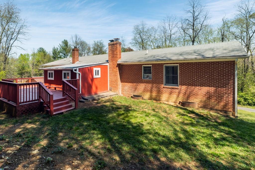 2051 Mt Torrey Road Lyndhurst, VA 22952 - Photo 10 of 67 a front view of house with yard and seating area