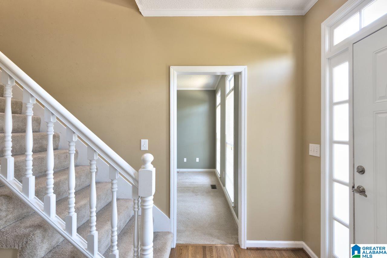 104 Grande View Circle Alabaster, AL 35114 - Photo 3 of 33