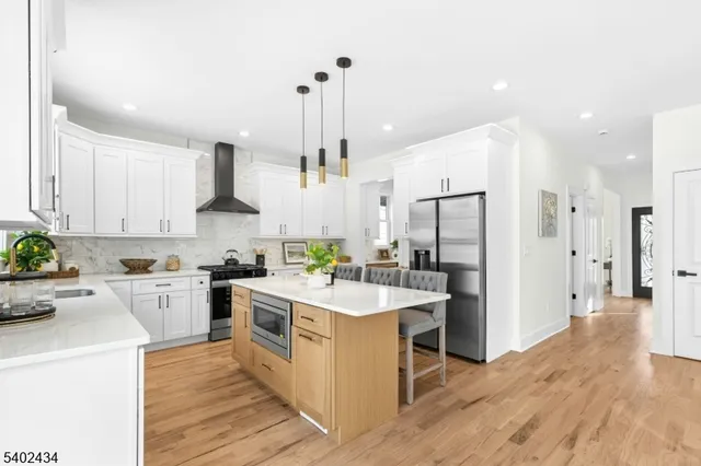 $899,900 | 61 West Colfax Avenue, Roselle Park, NJ 07204