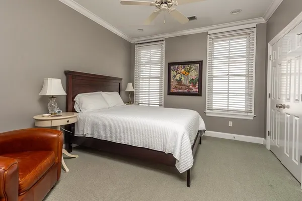 $695,000 | 170 Harbor Isle Circle North, Memphis, TN 38103