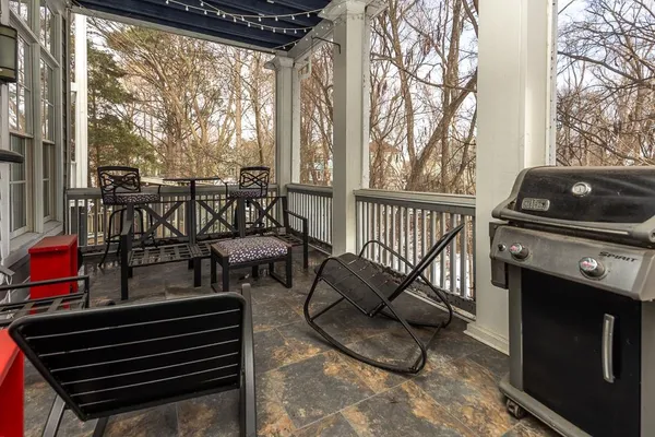 $695,000 | 170 Harbor Isle Circle North, Memphis, TN 38103