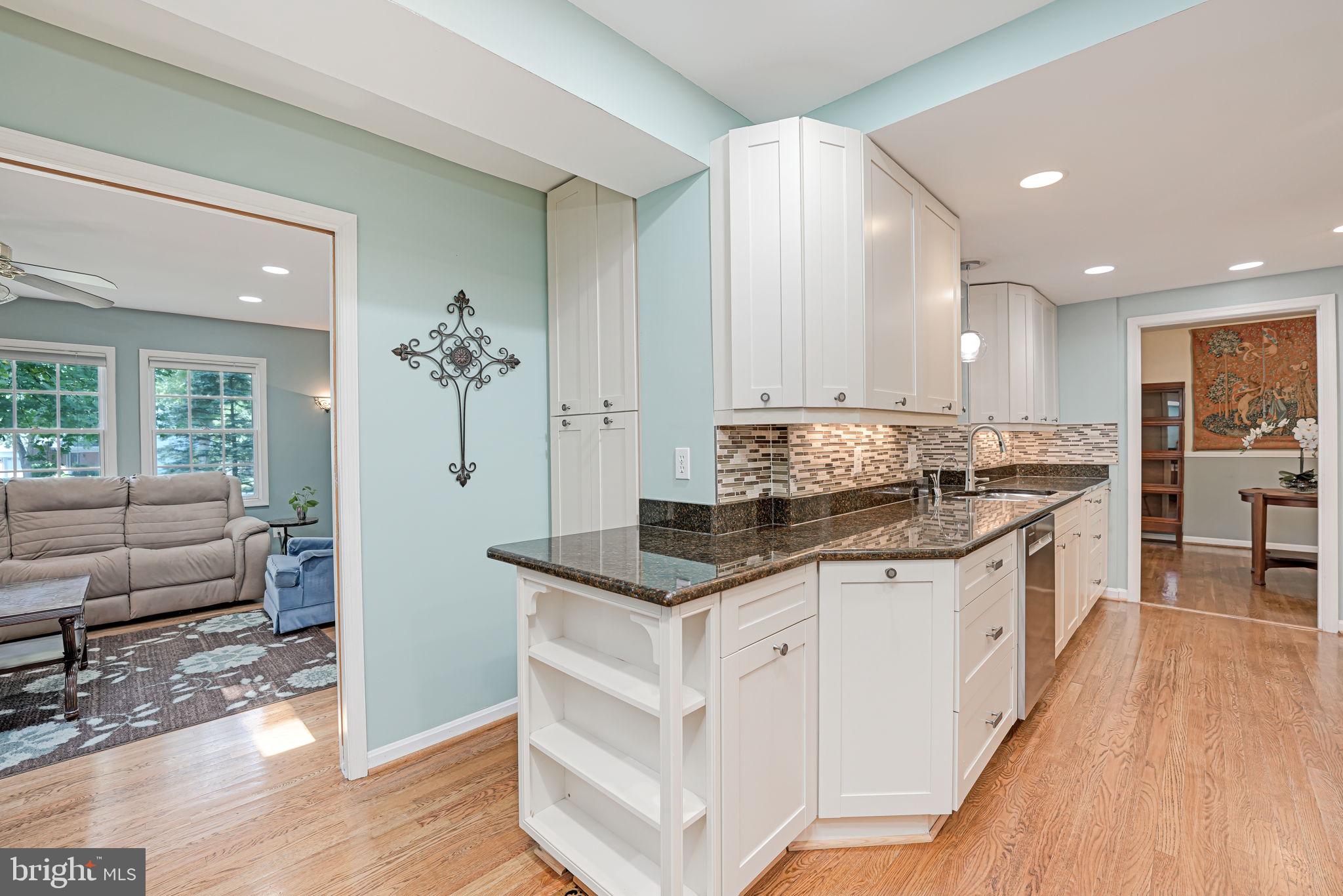 1708 Burning Tree Drive Vienna, VA 22182 - Photo 14 of 57 Sliding door locks for bedroom en suite