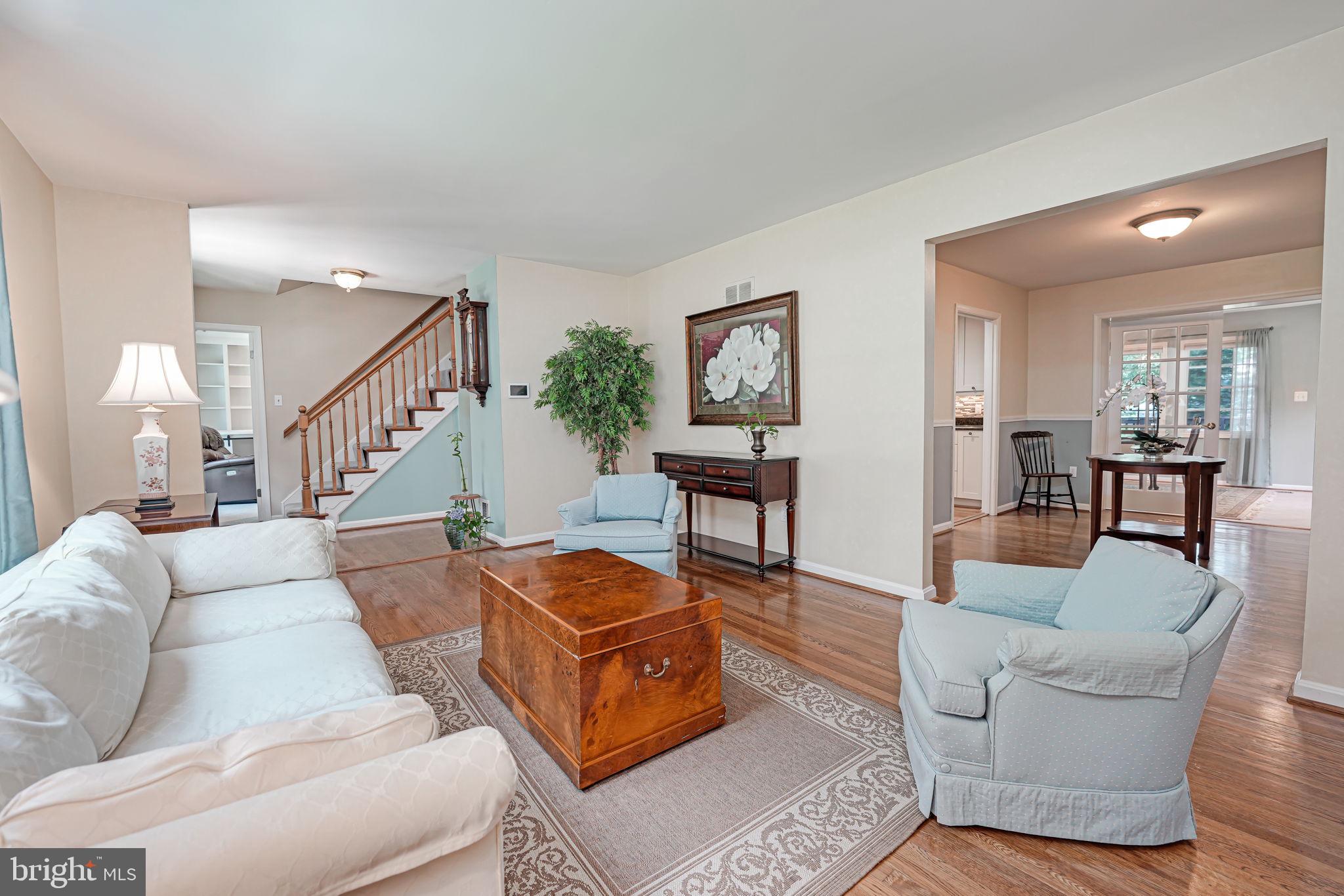 1708 Burning Tree Drive Vienna, VA 22182 - Photo 2 of 57 Living room entrance