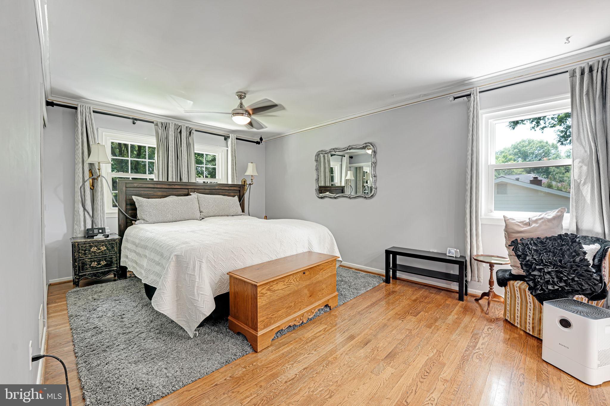 1708 Burning Tree Drive Vienna, VA 22182 - Photo 40 of 57 Upper level primary en suite