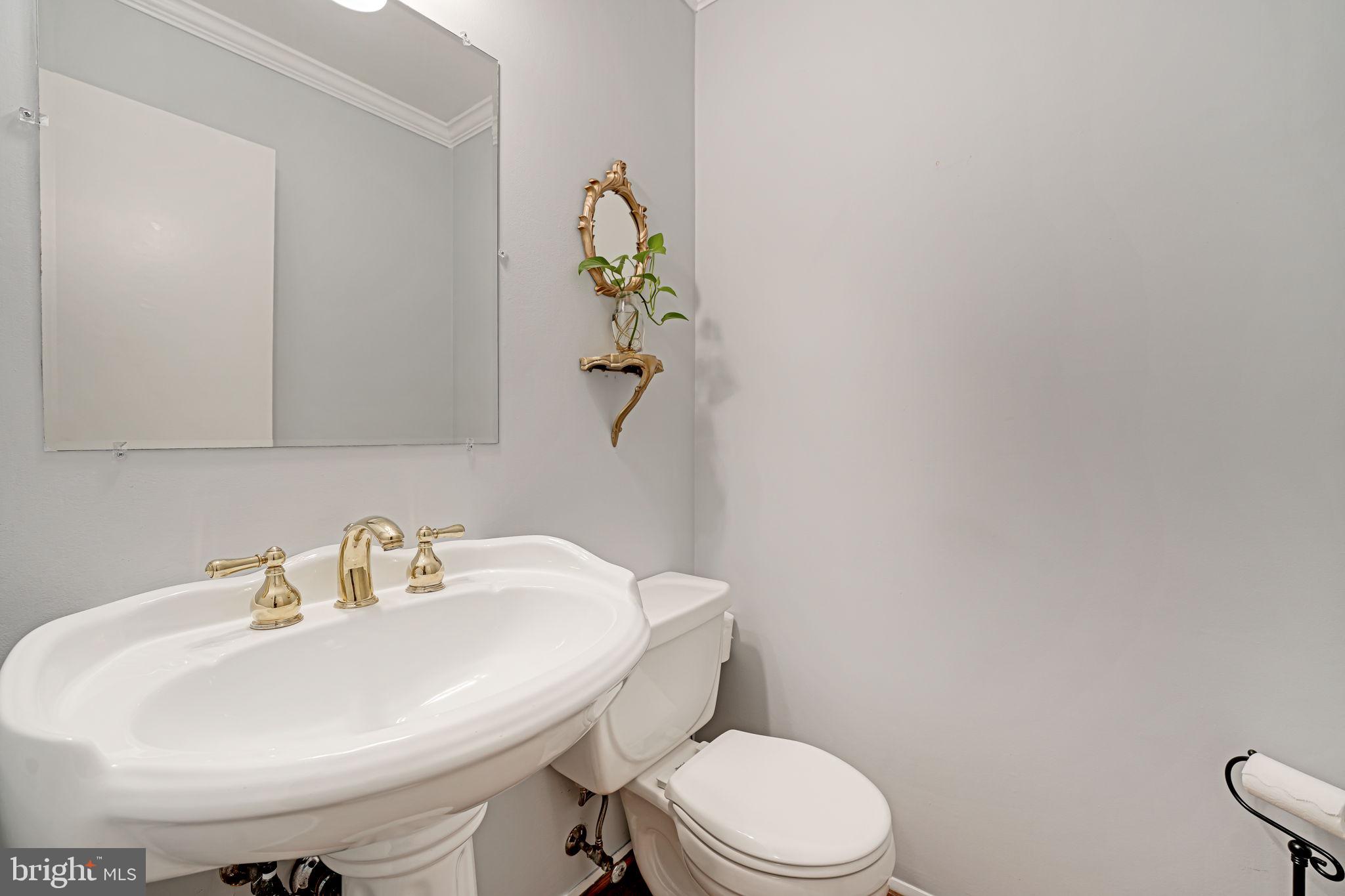 1708 Burning Tree Drive Vienna, VA 22182 - Photo 9 of 57 Main level half bath