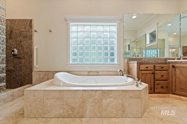 $875,000 | 2562 Lauren Drive, Ontario, OR 97914