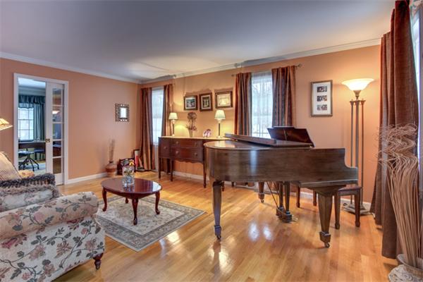 44 Swan Pond Road North Reading, MA 01864 - Photo 5 of 30 Gallery Image 5