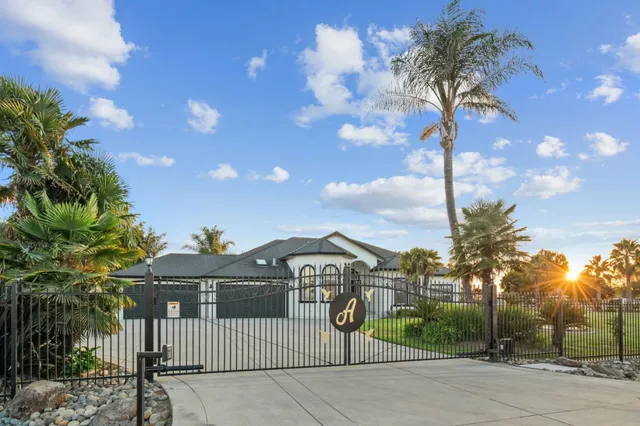 $1,999,999 | 1353 Perry Ct., Hollister, CA 95023