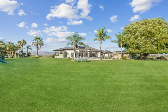 $1,999,999 | 1353 Perry Ct., Hollister, CA 95023