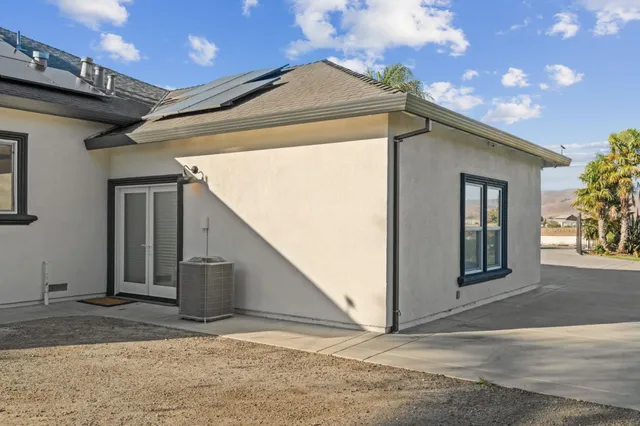 $1,999,999 | 1353 Perry Ct., Hollister, CA 95023