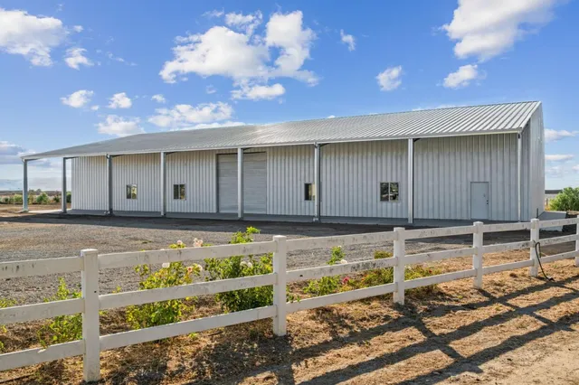 $1,999,999 | 1353 Perry Ct., Hollister, CA 95023