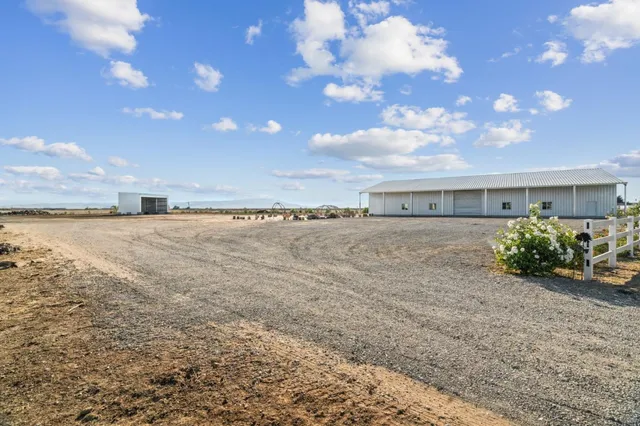 $1,999,999 | 1353 Perry Ct., Hollister, CA 95023