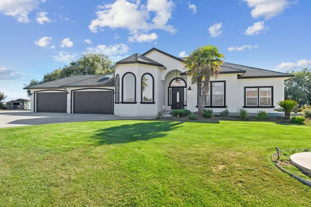 $1,999,999 | 1353 Perry Ct., Hollister, CA 95023