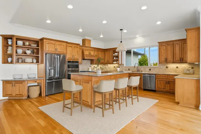 $1,999,999 | 1353 Perry Ct., Hollister, CA 95023