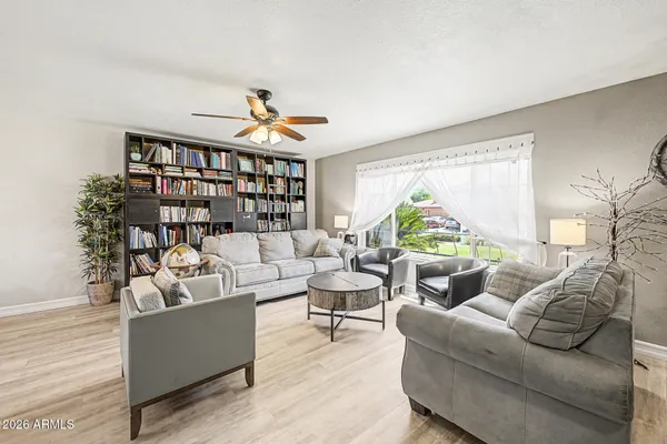 $450,000 | 5240 West Garden Drive, Glendale, AZ 85304