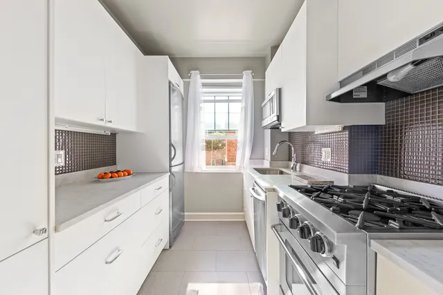 $525,000 | 120 Cabrini Boulevard, Unit 33 | Hudson Heights