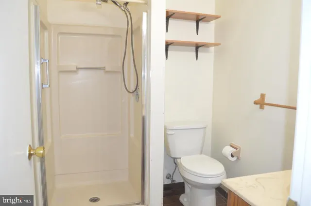 a view of utility room