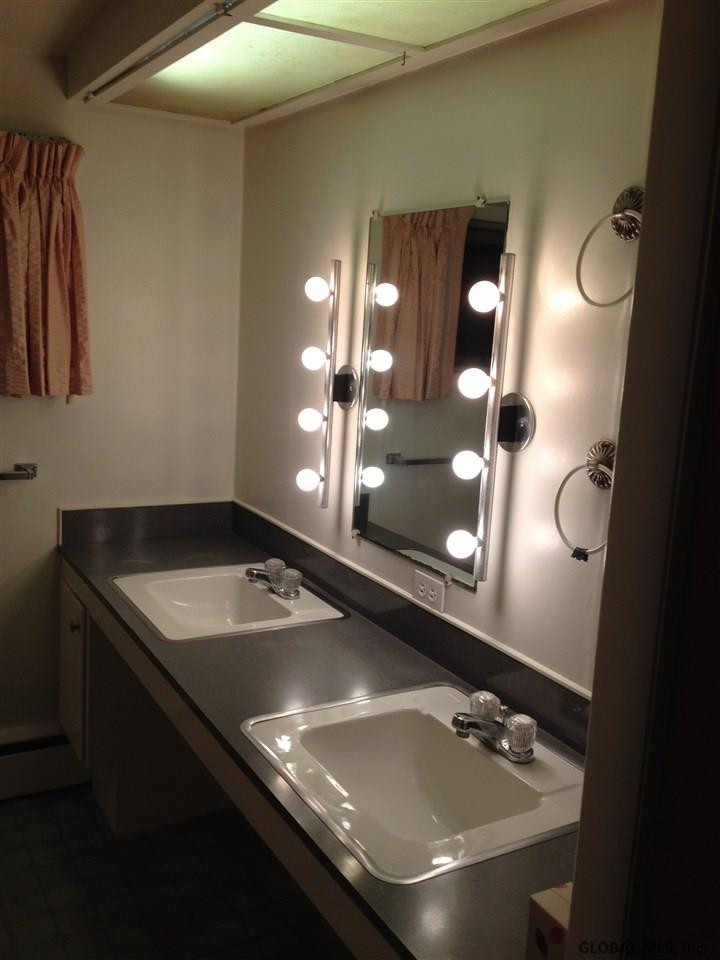 318 Terrace Road Rotterdam, NY 12306 - Photo 8 of 15 Photo 8