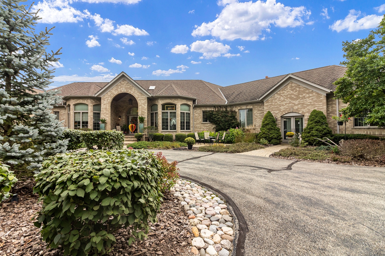 19014 Kishwaukee Valley Road Marengo, IL 60152 - Photo 2 of 66 Gallery Image 2