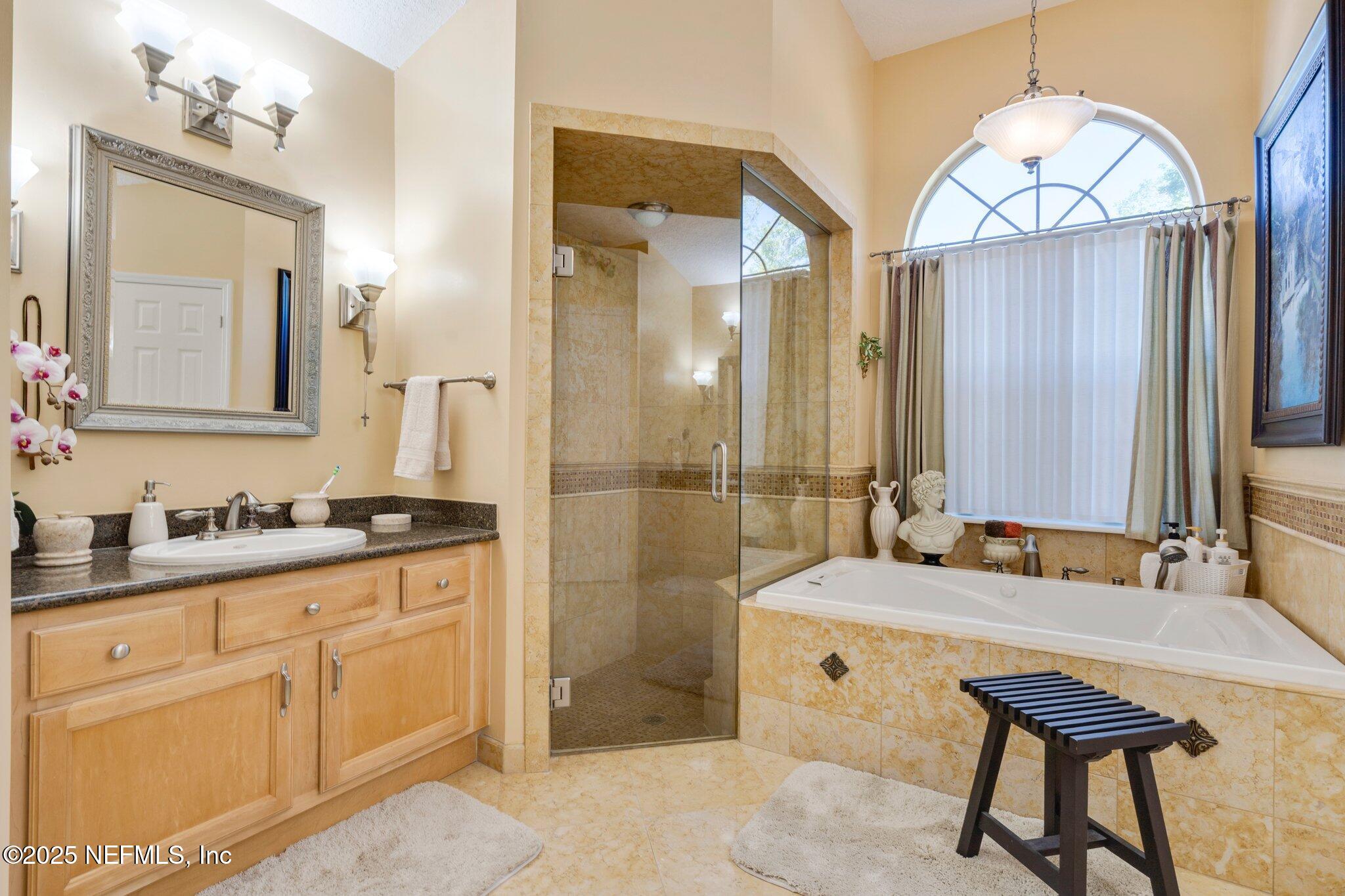 2374 Eagle Harbor Parkway Orange Park, FL 32003 - Photo 19 of 65 24-web-or-mls-DSC07646