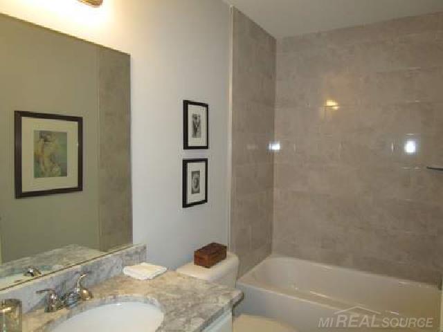 47348 Mariners Point Chesterfield, MI 48051 - Photo 6 of 11