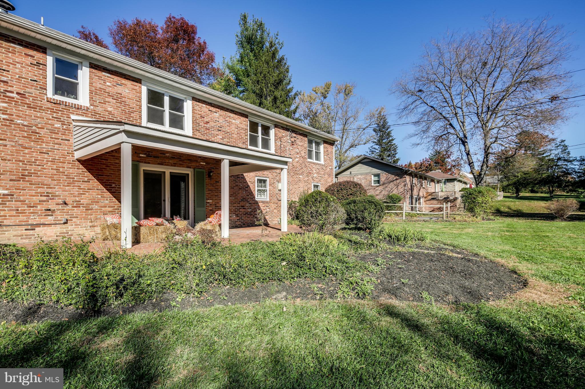 9117 Waycross Road Ellicott City, MD 21042 - Photo 25 of 25 Exterior (Rear)