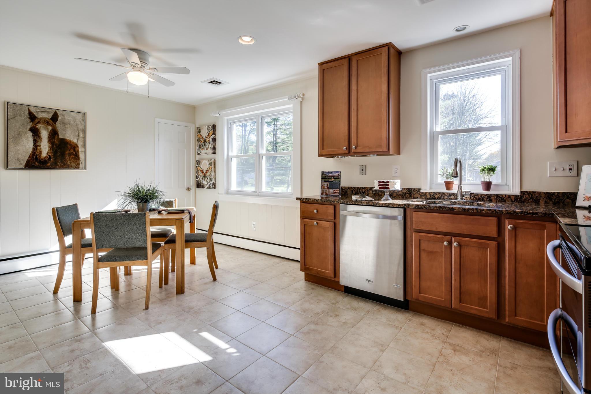 9117 Waycross Road Ellicott City, MD 21042 - Photo 10 of 25 Kitchen