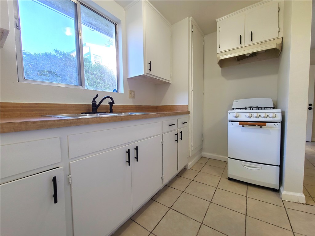 3891 Locust Street Riverside, CA 92501 - Photo 7 of 13