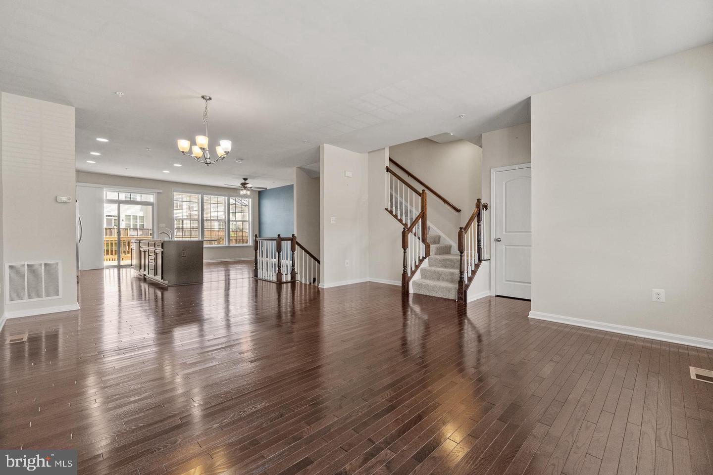 4731 Cambria Road Frederick, MD 21703 - Photo 4 of 45