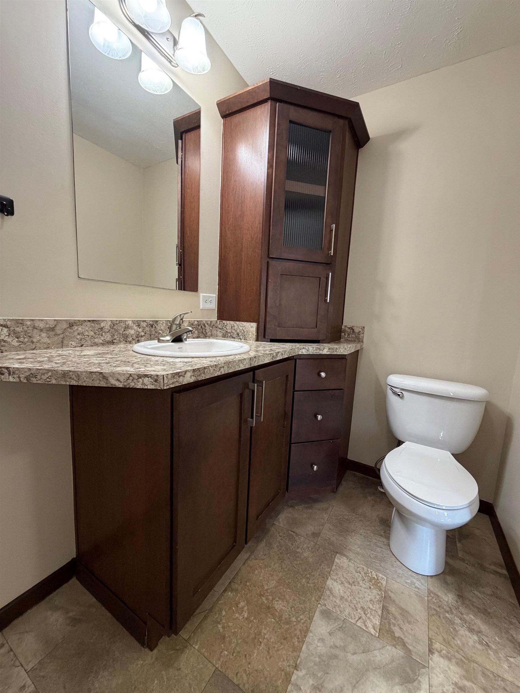135 East Maple Street, Unit 135 Reedsburg, WI 53959 - Photo 34 of 40