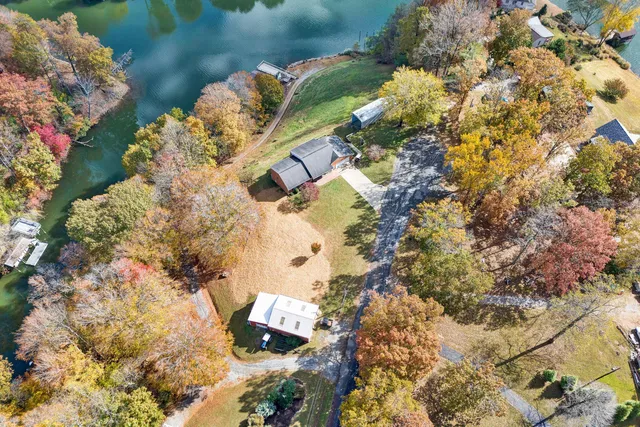 $888,000 | 2228 Thomason Lane, Goodview, VA 24095