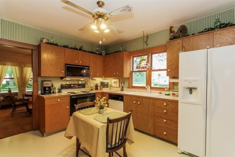 686 Country Club Road Holland, MI 49423 - Photo 8 of 23 Additional Photo