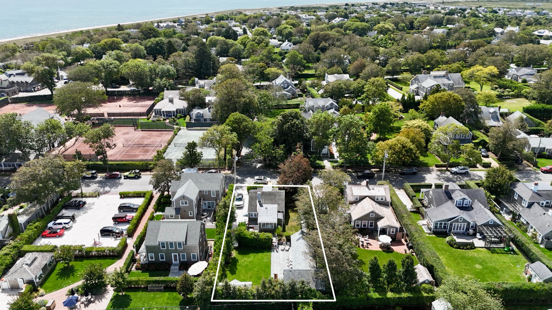 an aerial view of multiple house