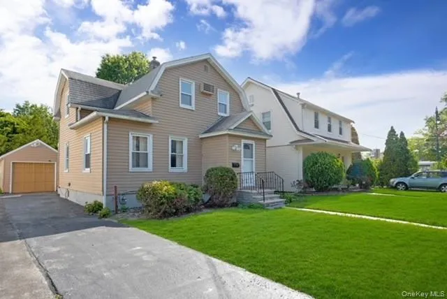 $680,000 | 750 Prospect Street, Baldwin, NY 11510